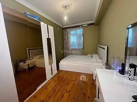 Satılır 2 otaqlı mənzil 73 m²