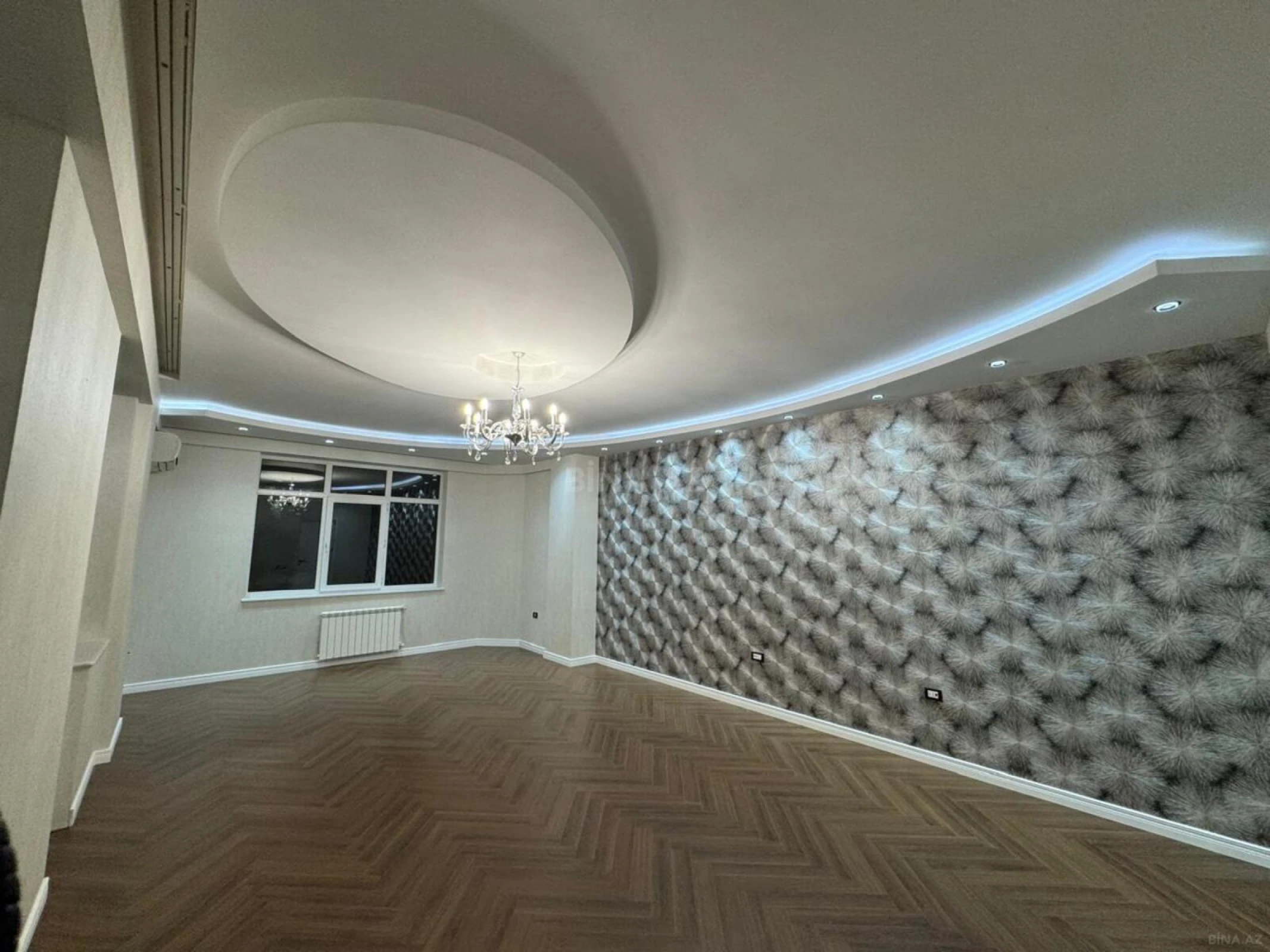 Satılır 3 otaqlı mənzil 155 m²