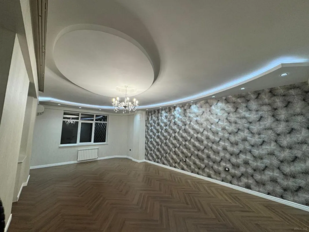 Satılır 3 otaqlı mənzil 155 m²