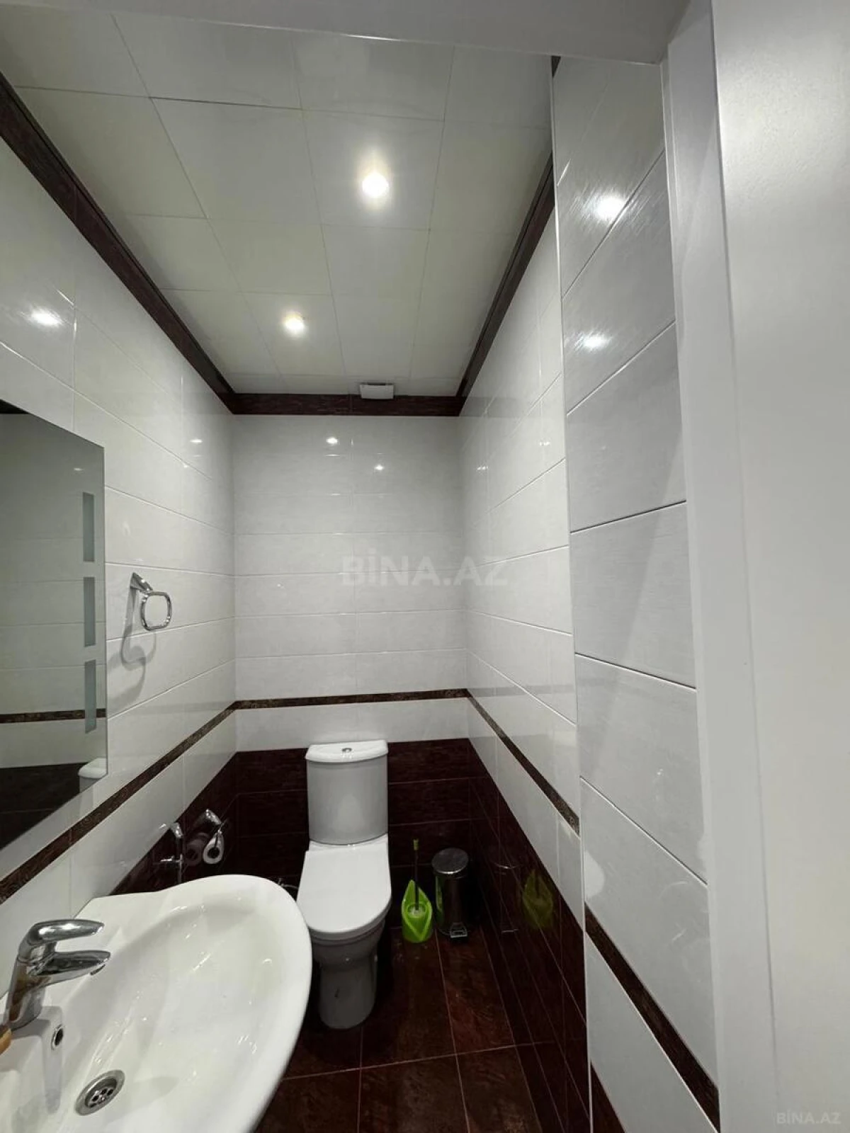 Satılır 3 otaqlı mənzil 155 m²
