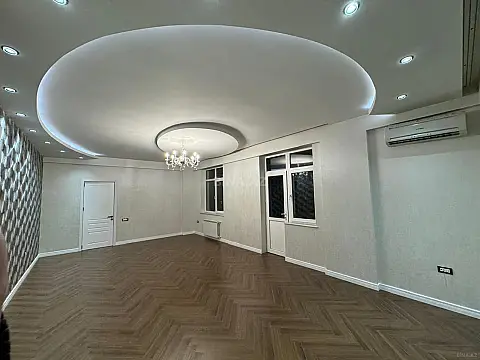 Satılır 3 otaqlı mənzil 155 m²