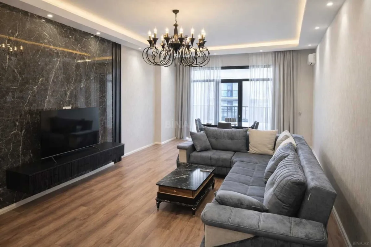 Kirayə verilir 2 otaqlı mənzil 80 m²