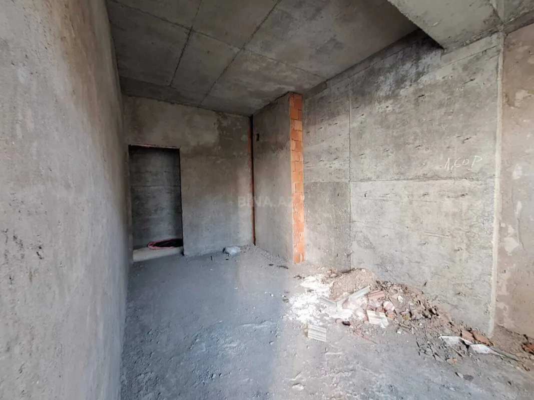 Satılır 3 otaqlı mənzil 155.5 m²