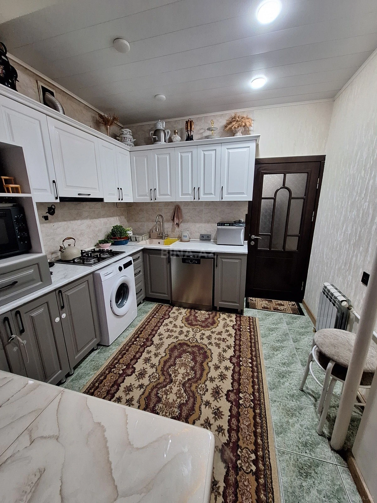 Satılır 4 otaqlı mənzil 80 m²