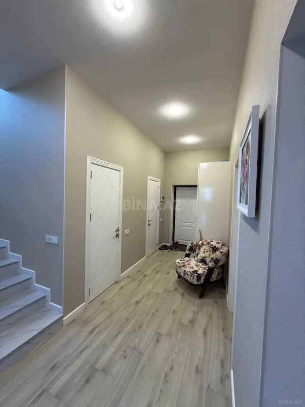 Satılır 4 otaqlı həyət evi 200 m²