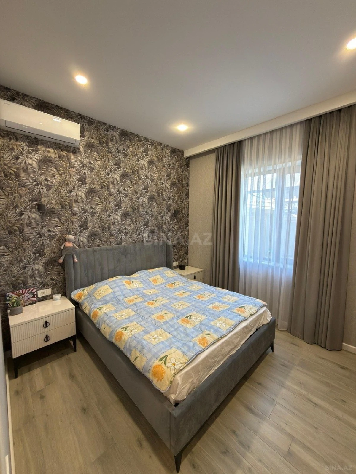 Satılır 4 otaqlı həyət evi 200 m²