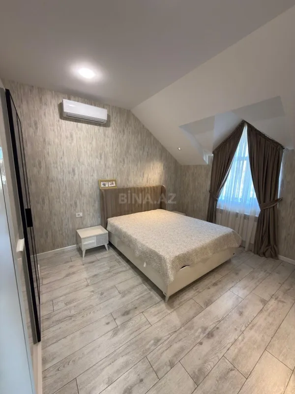 Satılır 4 otaqlı həyət evi 200 m²
