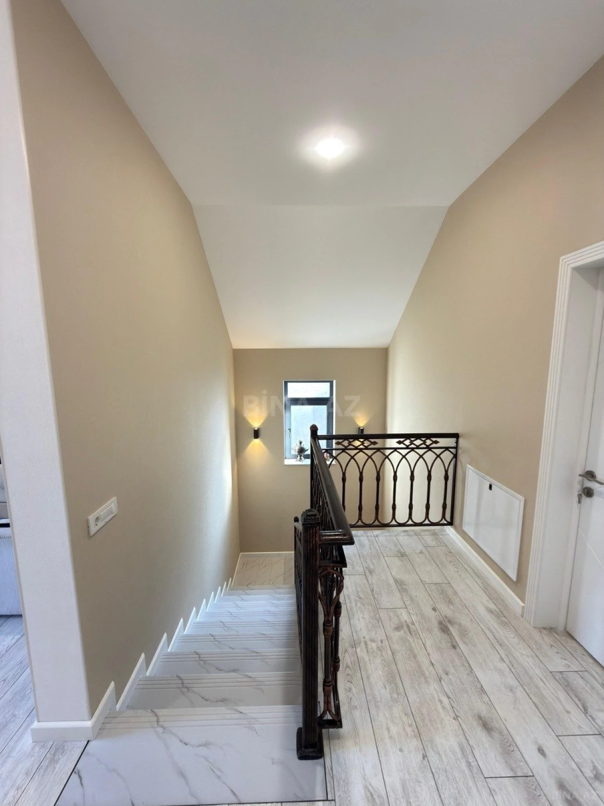 Satılır 4 otaqlı həyət evi 200 m²