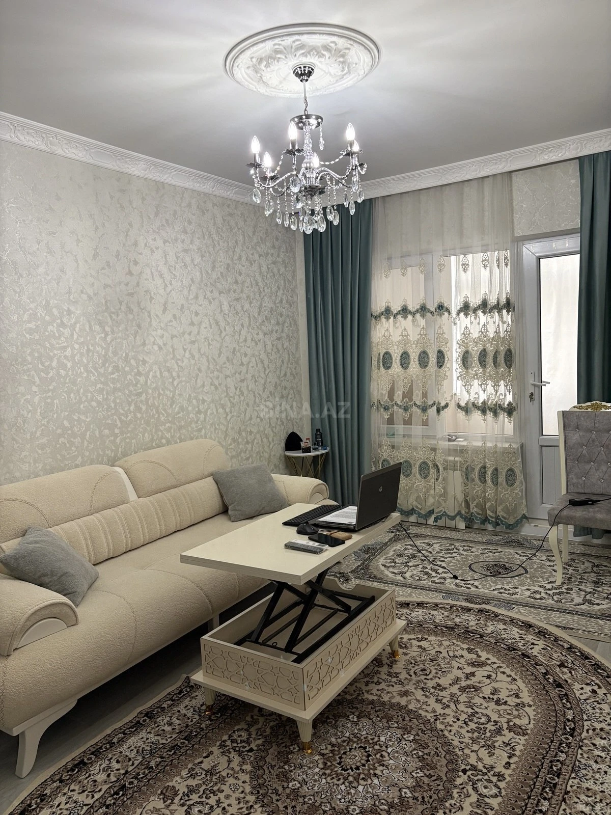 Satılır 2 otaqlı mənzil 65 m²