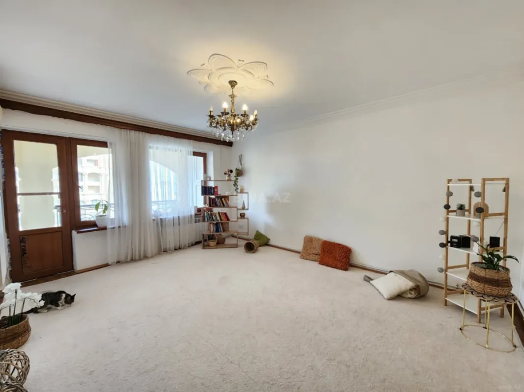 Satılır 3 otaqlı mənzil 85 m²