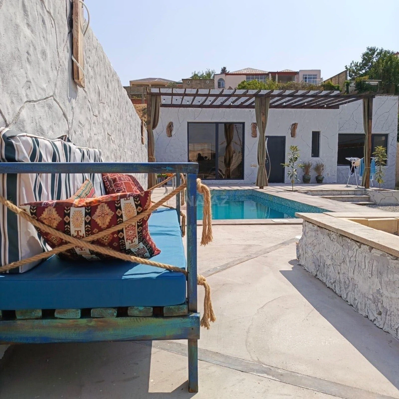 Kirayə verilir 4 otaqlı həyət evi 240 m²