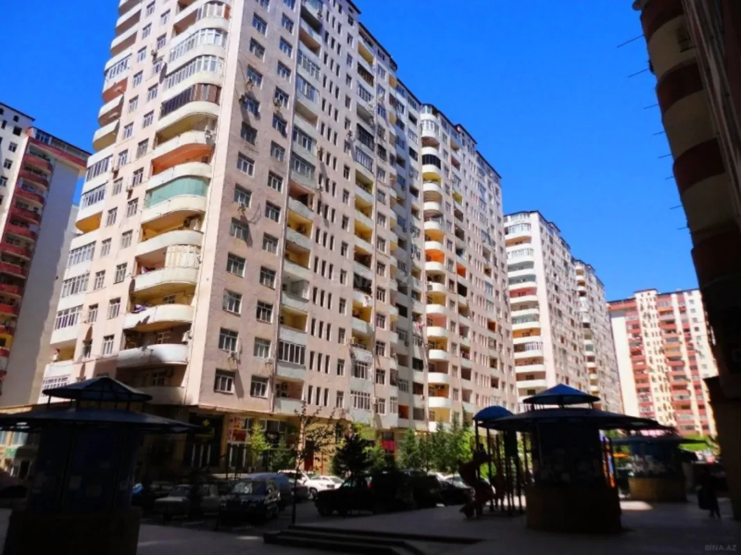 Satılır 3 otaqlı mənzil 97 m²