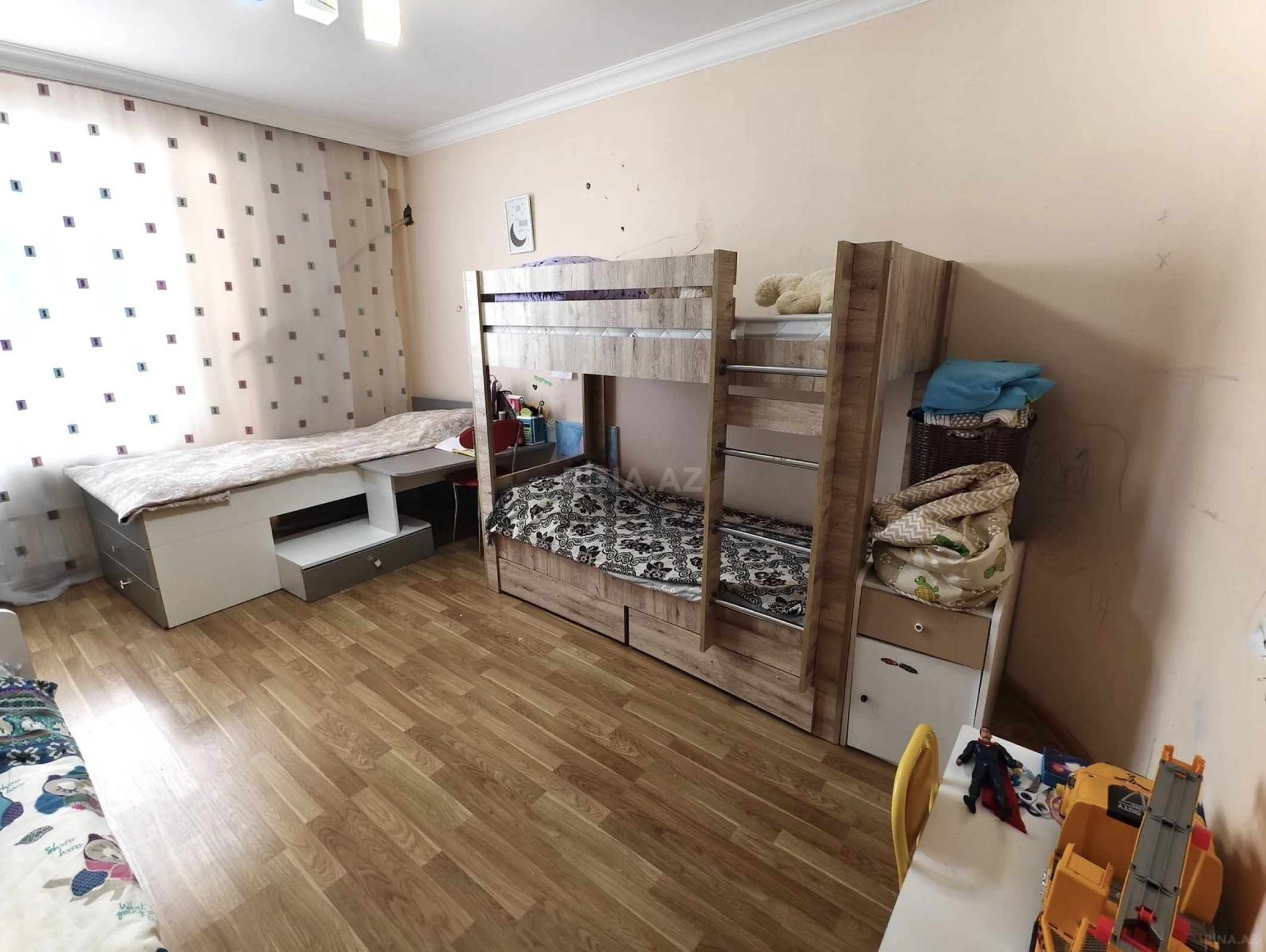 Satılır 3 otaqlı mənzil 90 m²