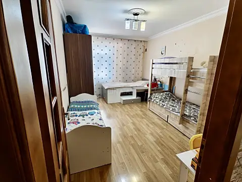 Satılır 3 otaqlı mənzil 90 m²