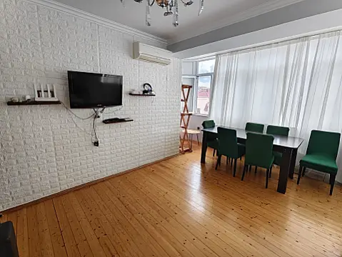 Satılır 3 otaqlı mənzil 90 m²