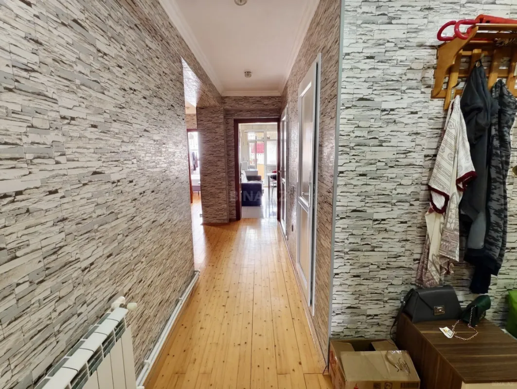 Satılır 3 otaqlı mənzil 90 m²