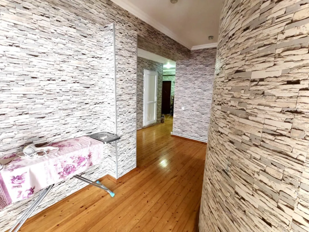 Satılır 3 otaqlı mənzil 90 m²