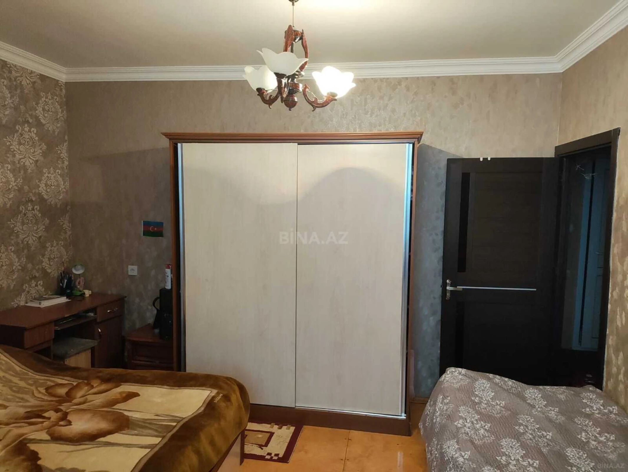 Satılır 2 otaqlı mənzil 60 m²
