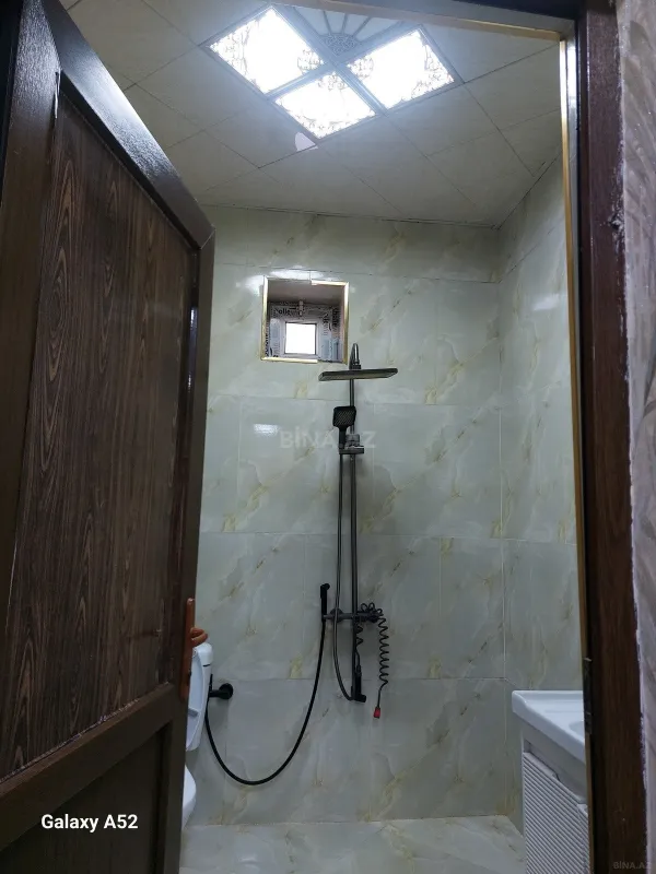 Satılır 4 otaqlı həyət evi 130 m²