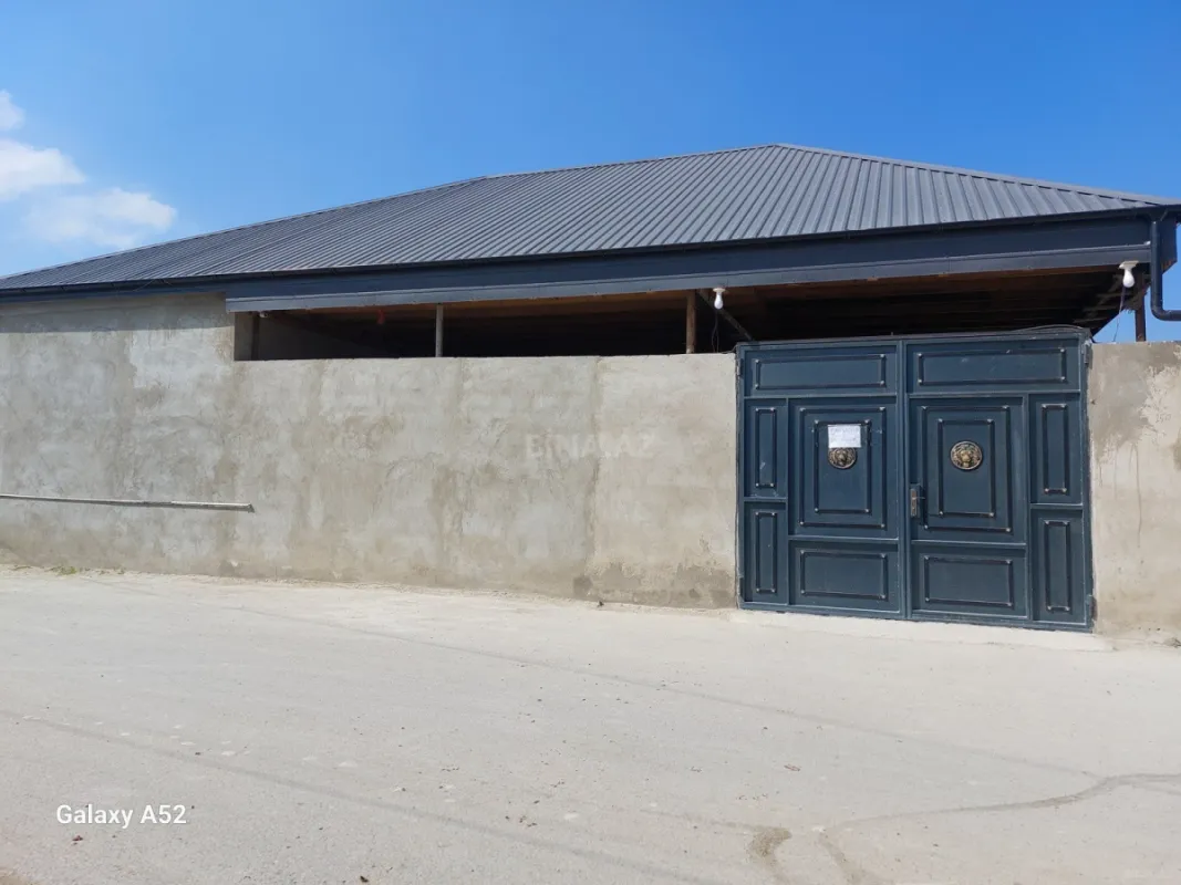 Satılır 4 otaqlı həyət evi 130 m²