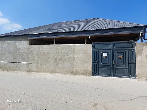 Satılır 4 otaqlı həyət evi 130 m²