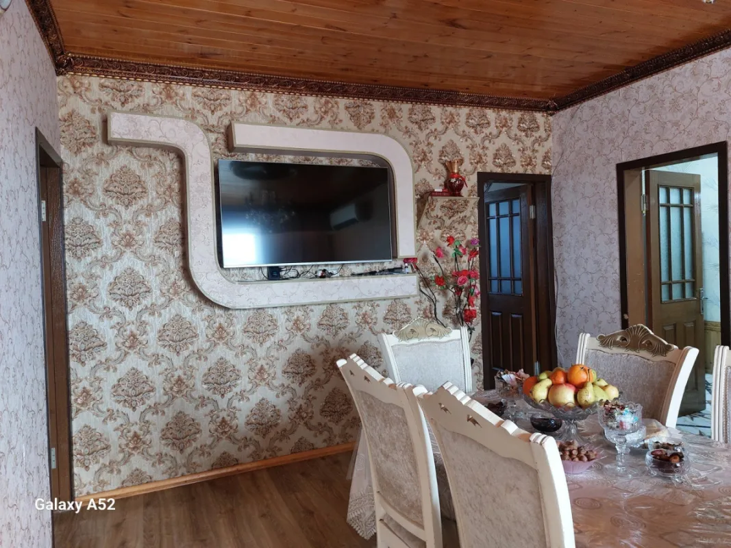Satılır 4 otaqlı həyət evi 130 m²
