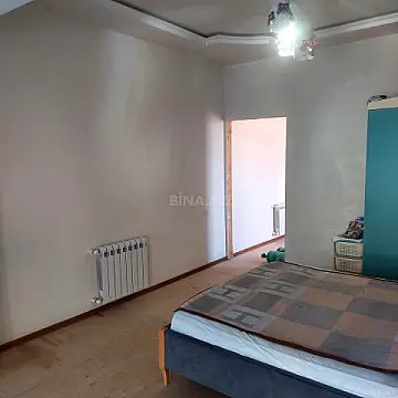 Satılır 5 otaqlı həyət evi 220 m²