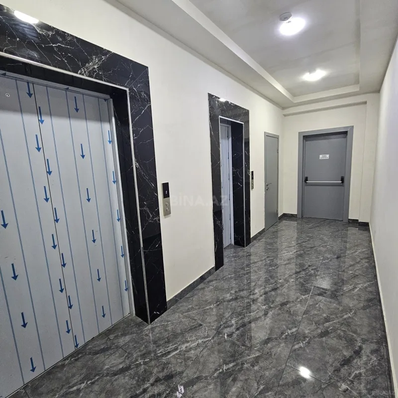 Satılır 2 otaqlı mənzil 88 m²