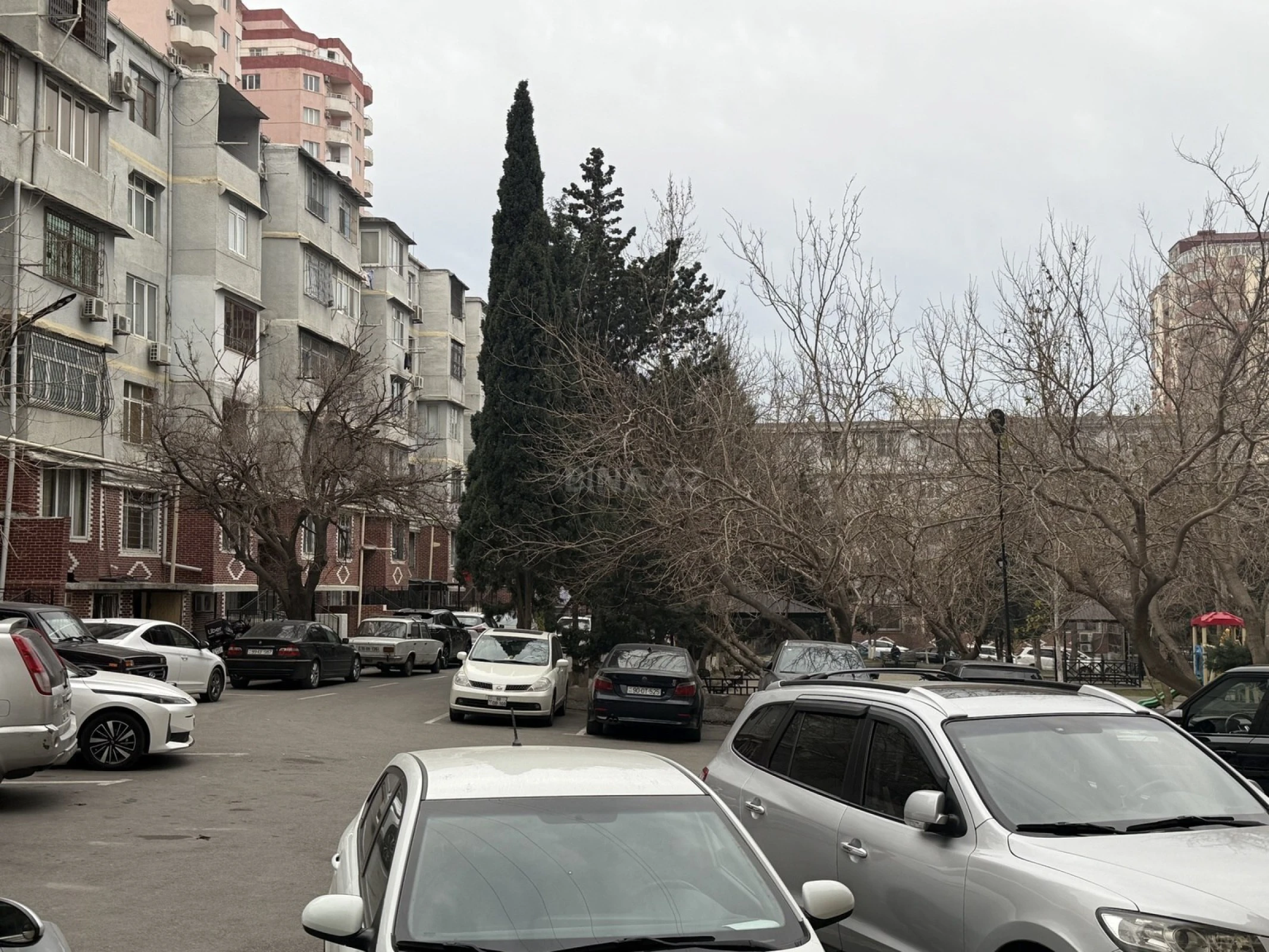 Satılır 2 otaqlı mənzil 53 m²