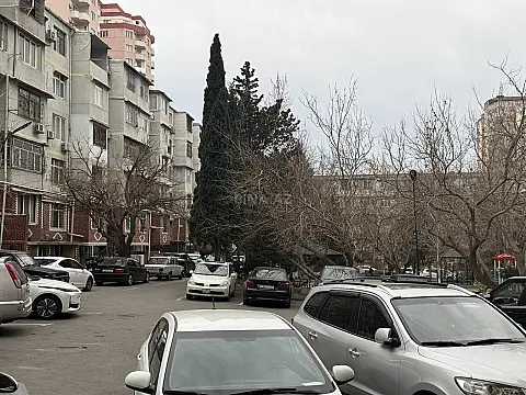 Satılır 2 otaqlı mənzil 53 m²