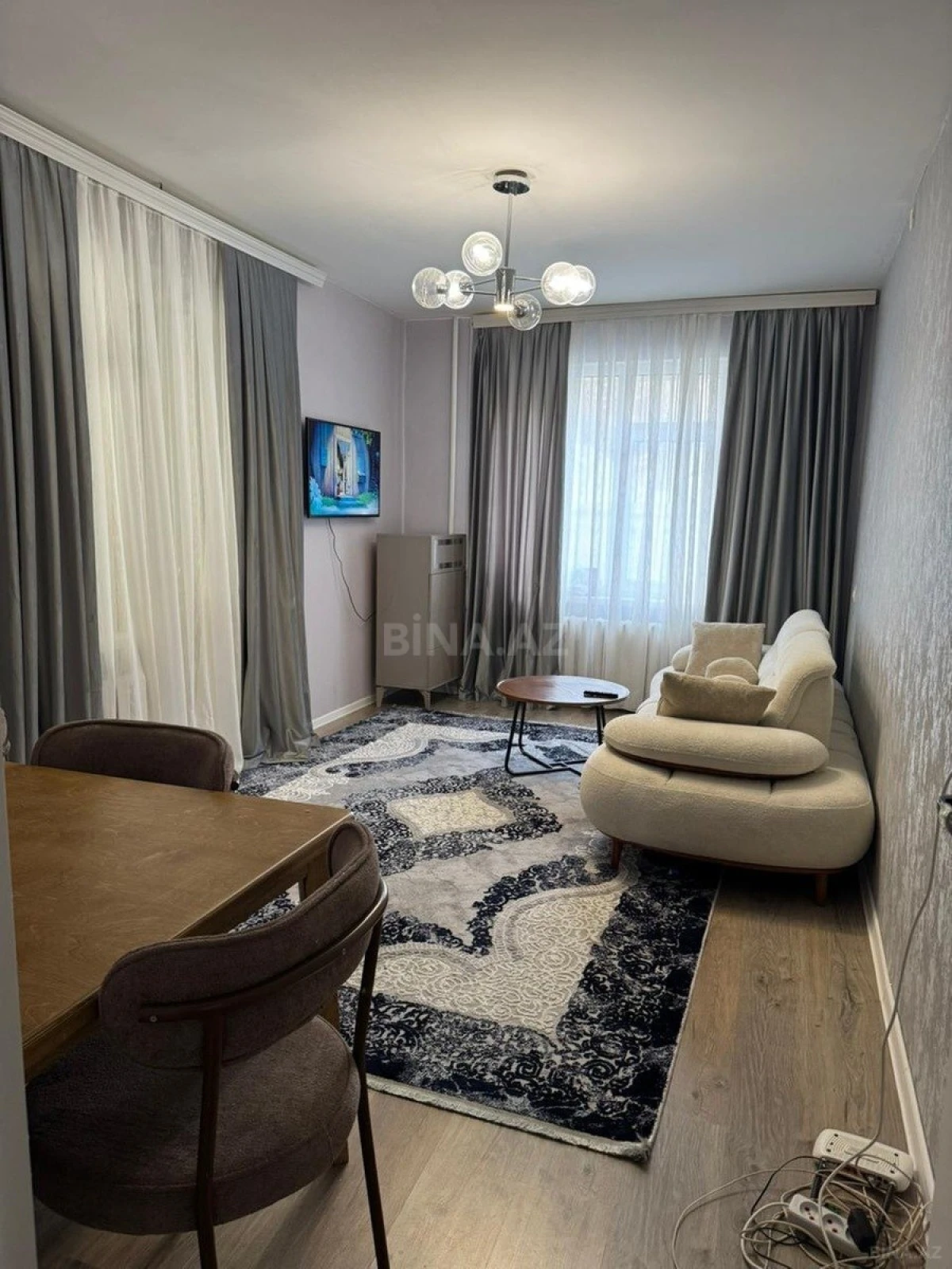 Satılır 2 otaqlı mənzil 53 m²