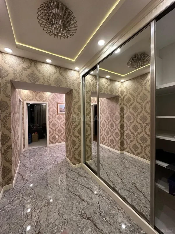 Kirayə verilir 3 otaqlı mənzil 110 m²