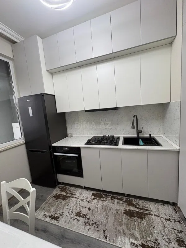 Kirayə verilir 2 otaqlı mənzil 60 m²