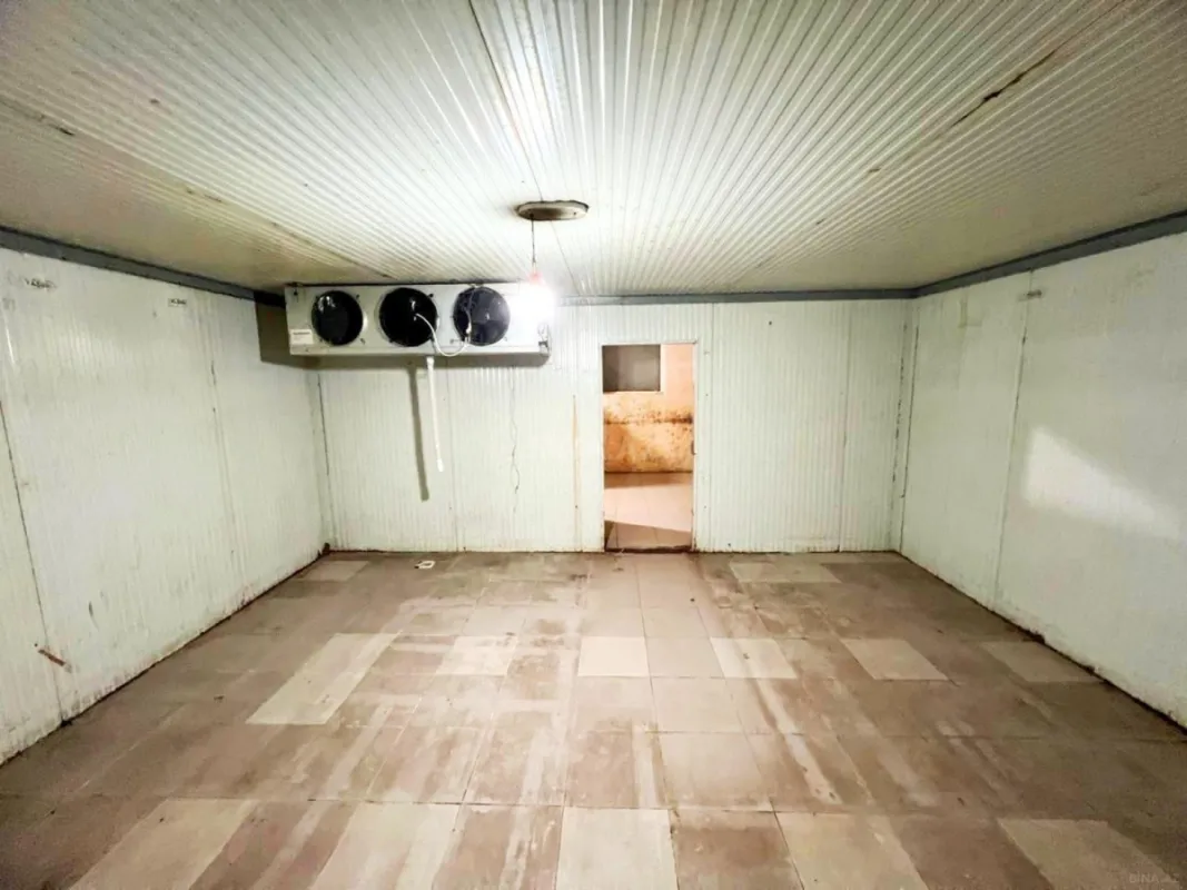 Kirayə verilir obyekt 215 m²