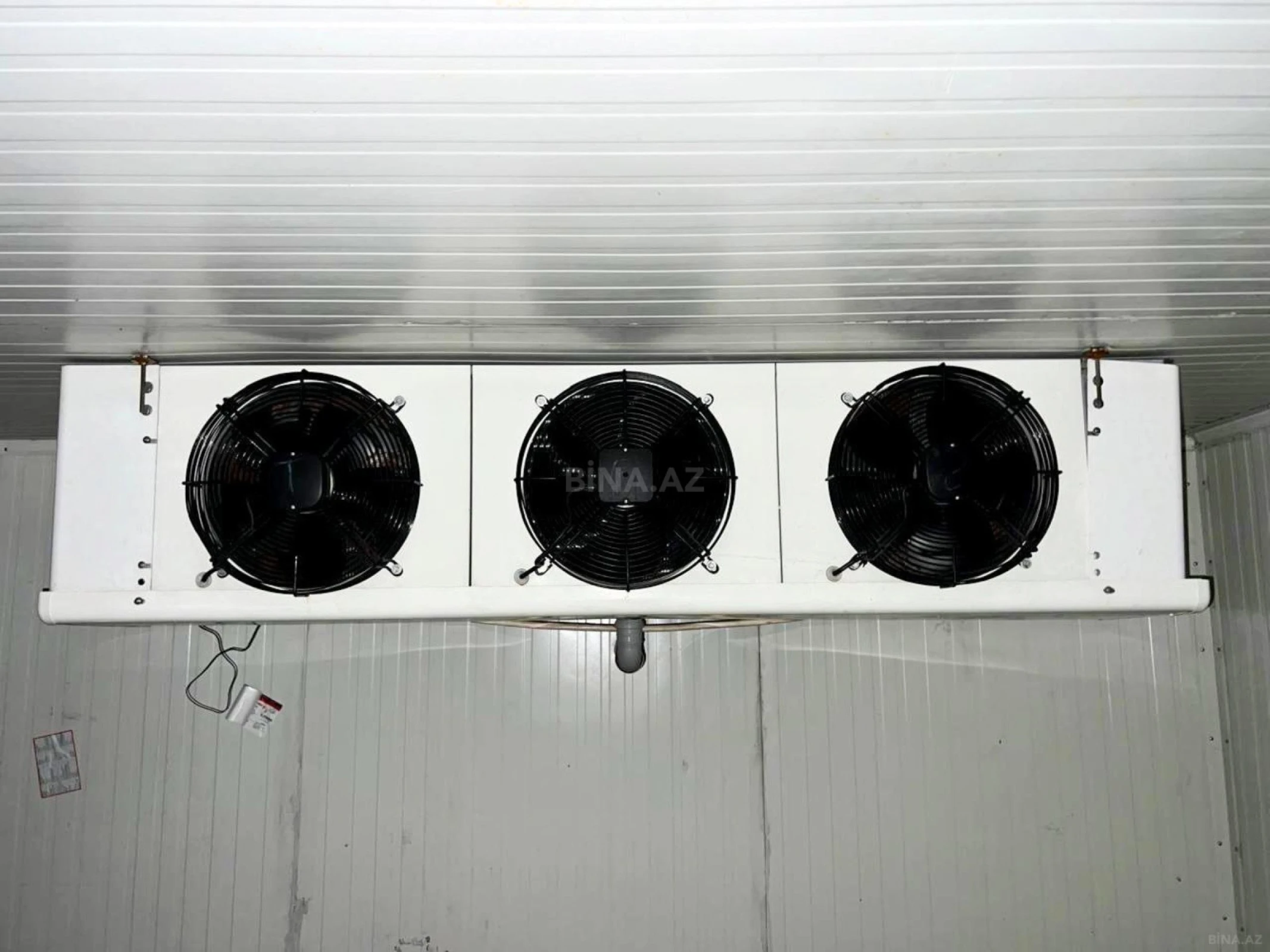 Kirayə verilir obyekt 215 m²