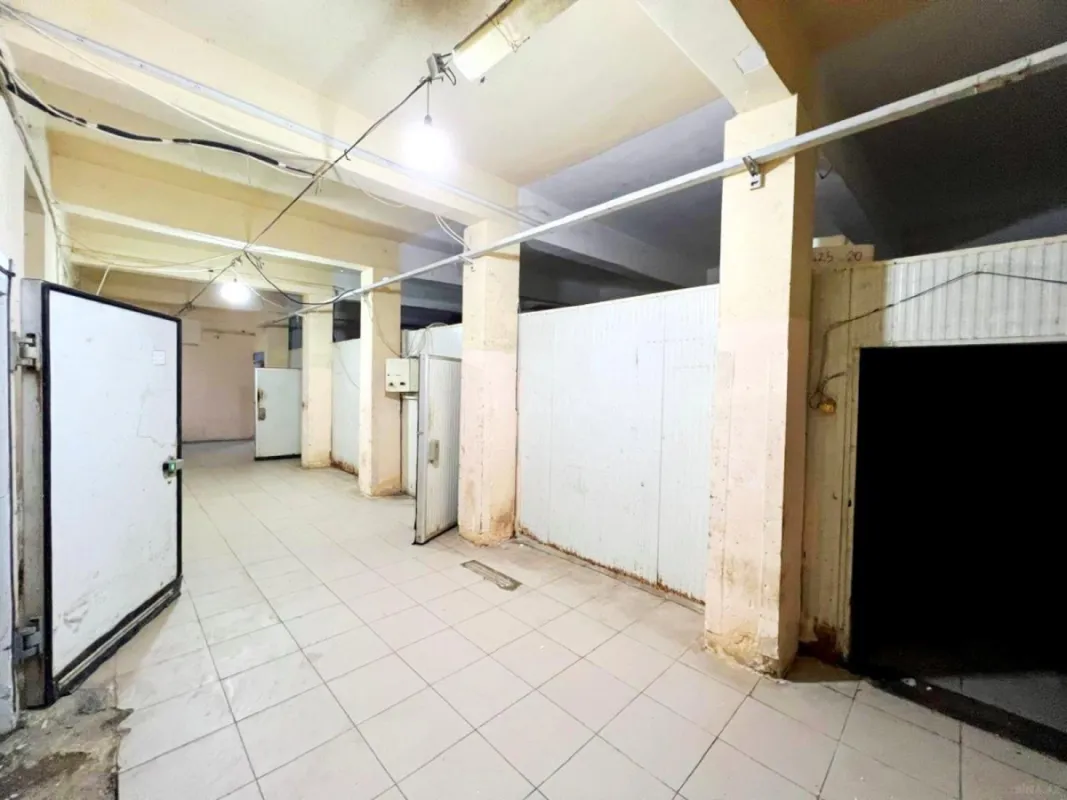 Kirayə verilir obyekt 215 m²