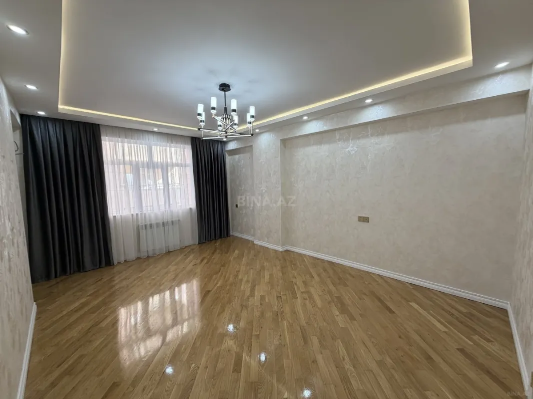 Satılır 3 otaqlı mənzil 110 m²