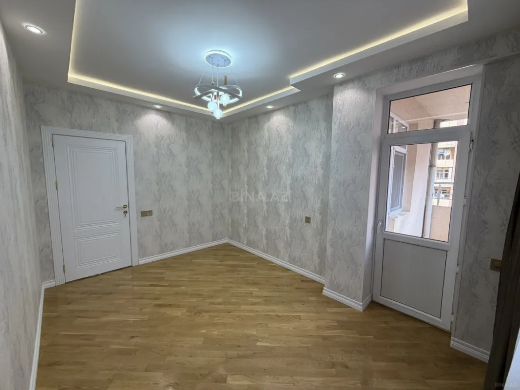 Satılır 3 otaqlı mənzil 110 m²