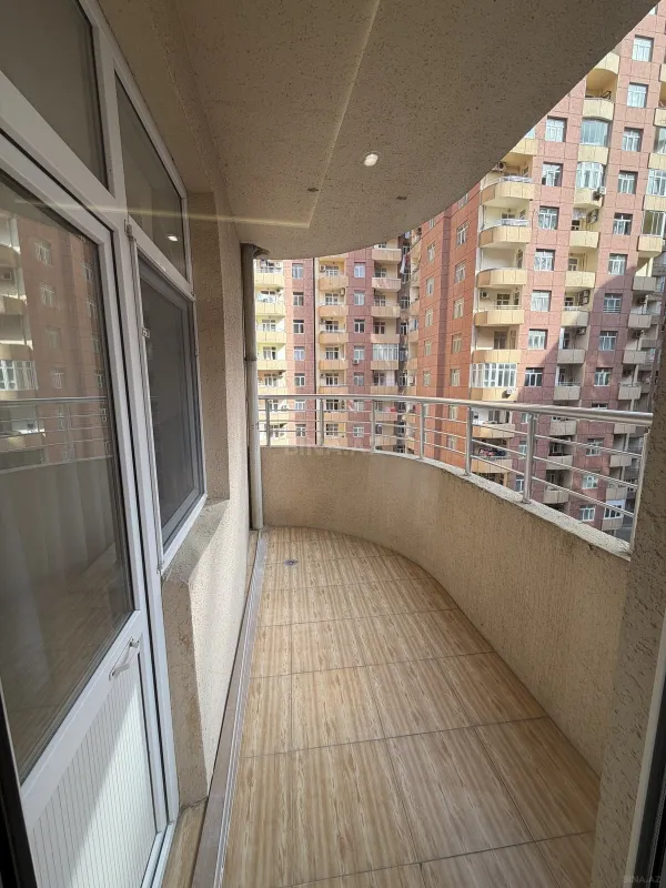 Satılır 3 otaqlı mənzil 110 m²