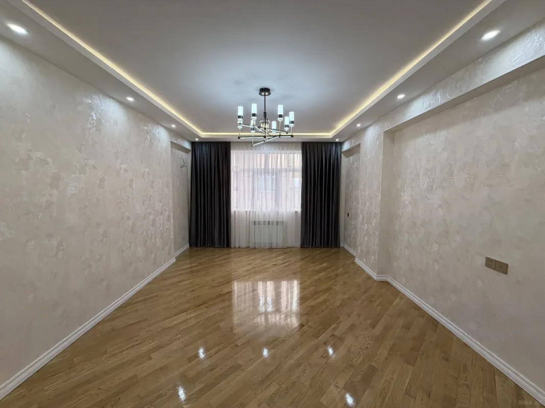 Satılır 3 otaqlı mənzil 110 m²