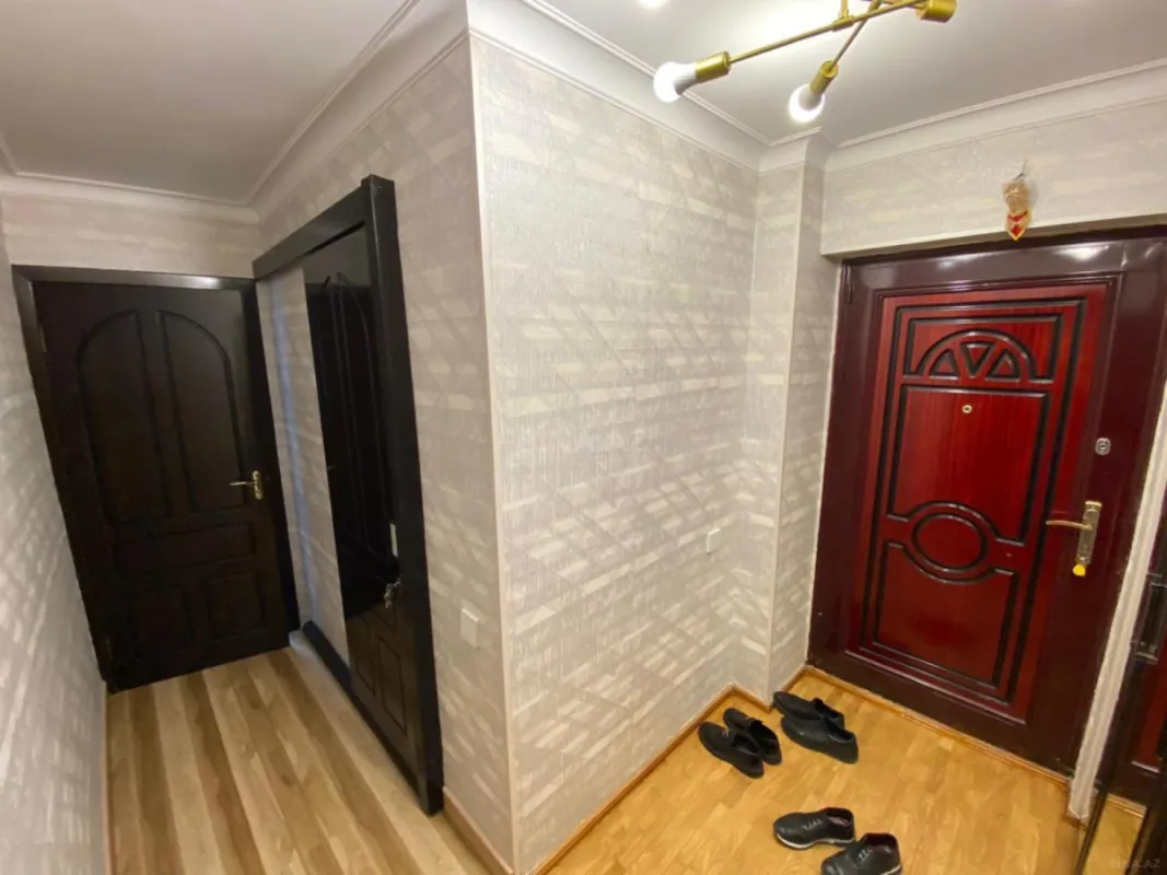 Satılır 3 otaqlı mənzil 68 m²