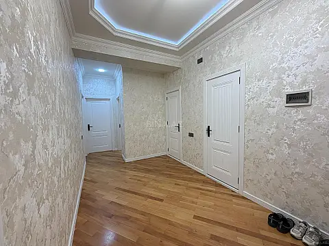 Satılır 3 otaqlı mənzil 103 m²