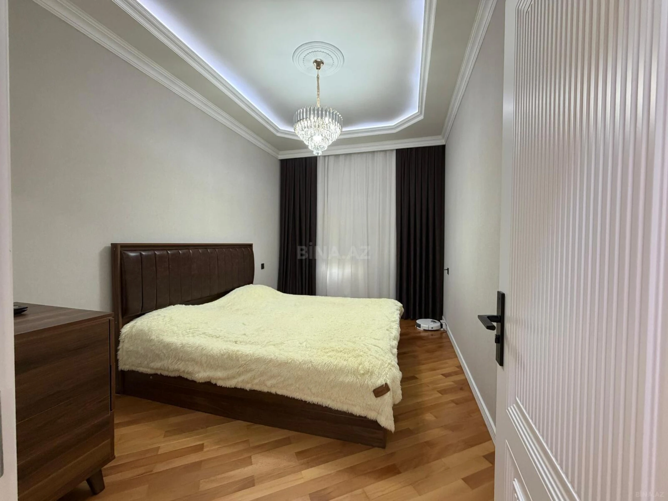 Satılır 3 otaqlı mənzil 103 m²