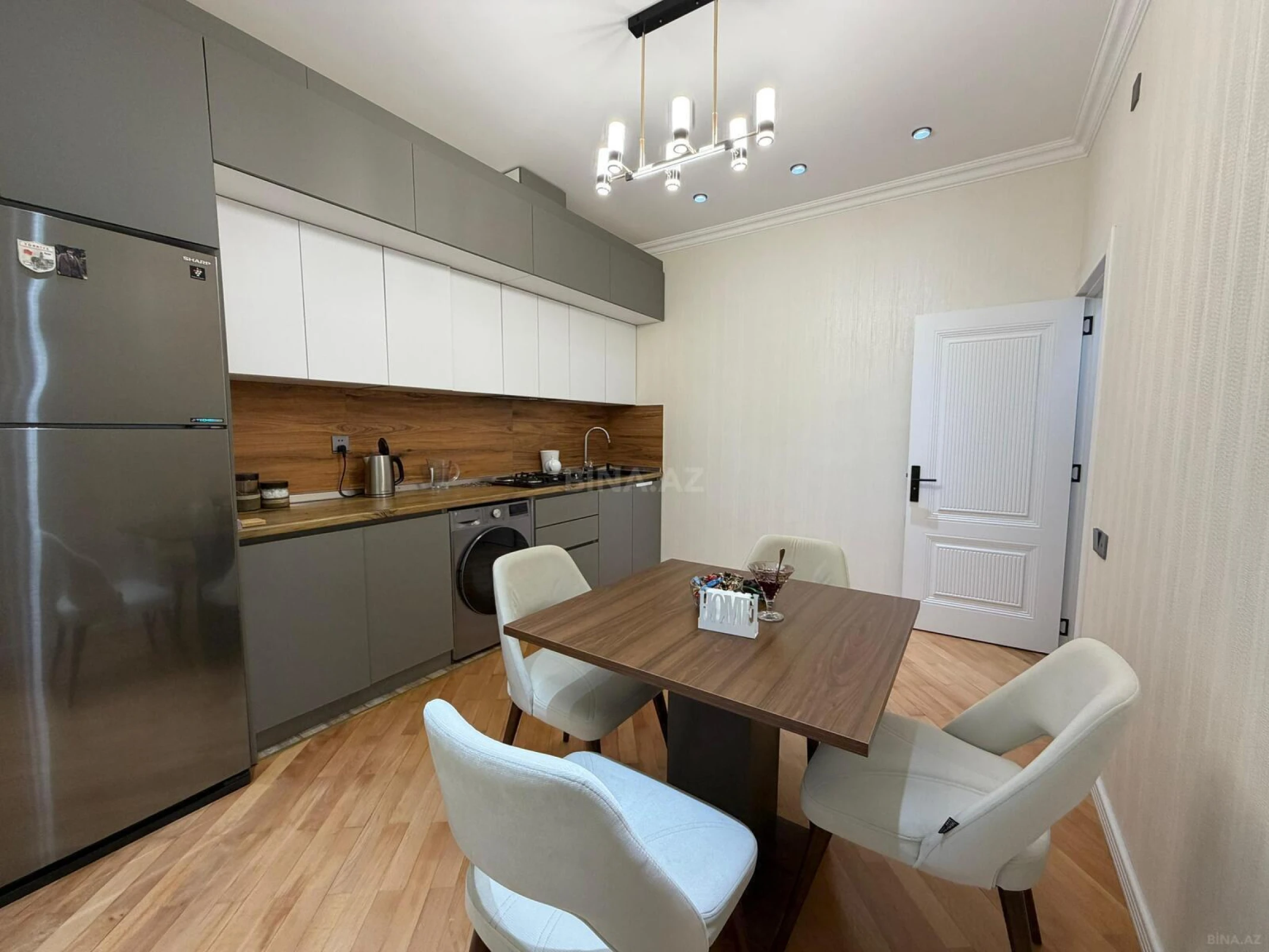 Satılır 3 otaqlı mənzil 103 m²