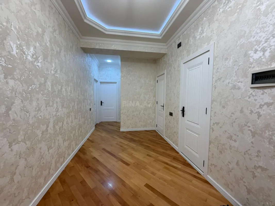 Satılır 3 otaqlı mənzil 103 m²