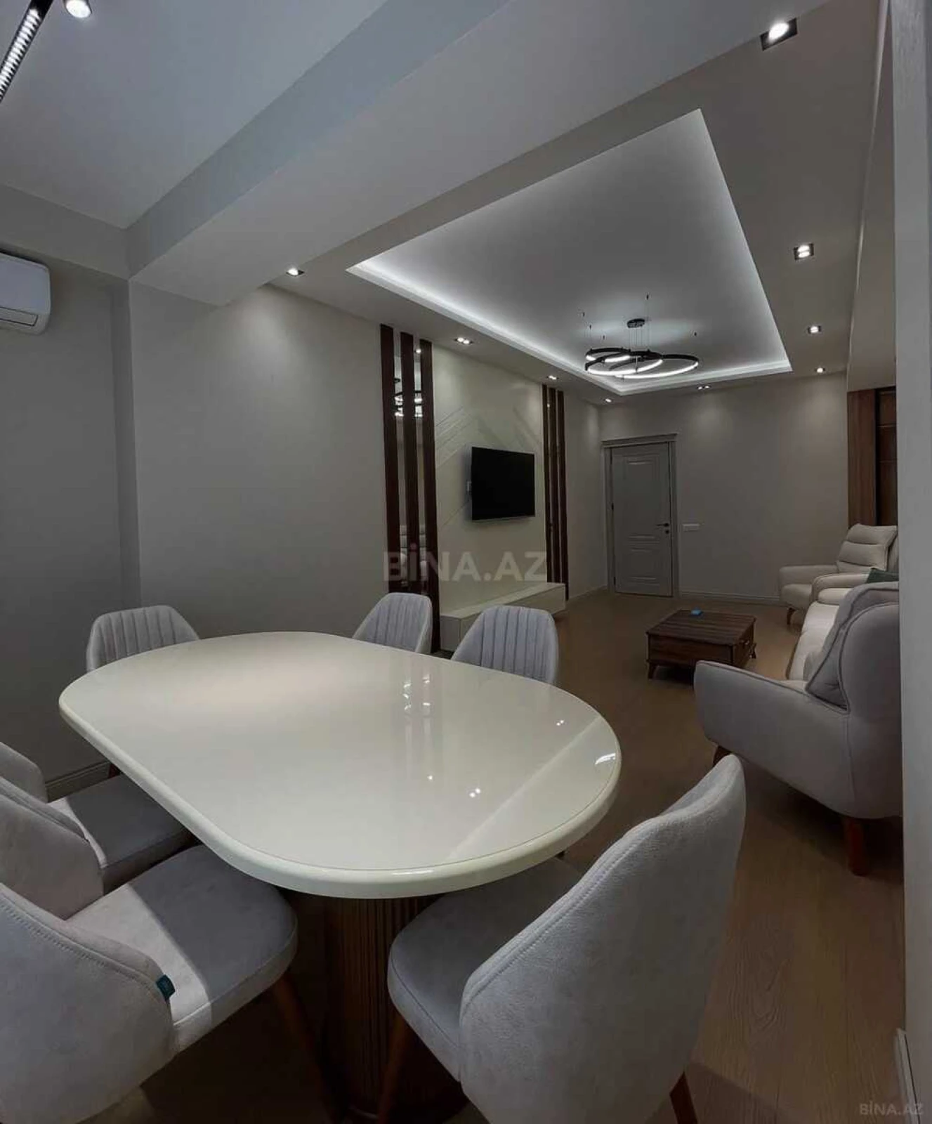 Satılır 2 otaqlı mənzil 65 m²