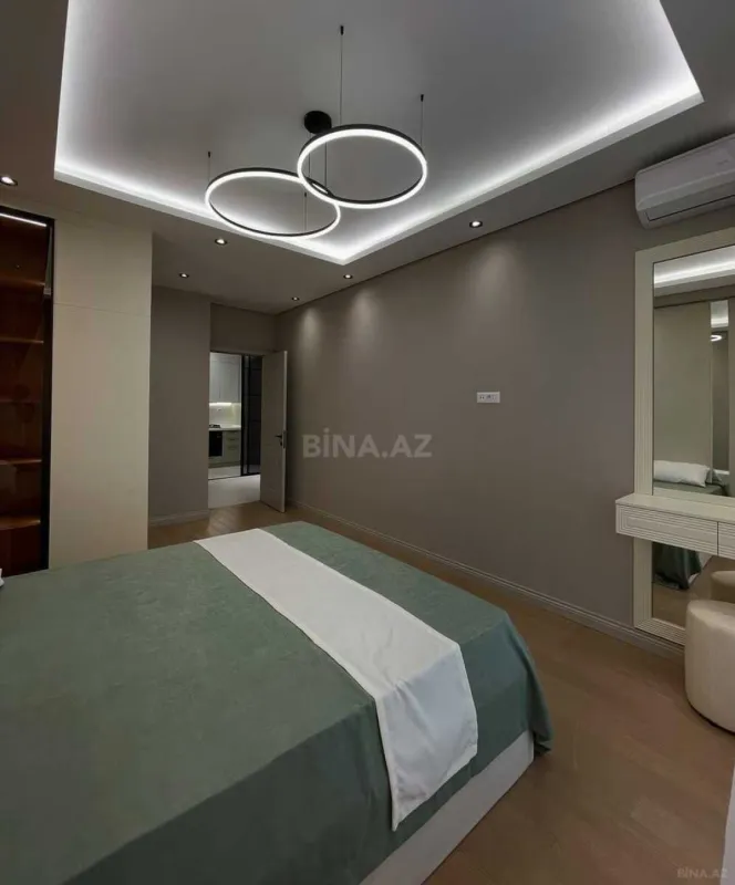 Satılır 2 otaqlı mənzil 65 m²