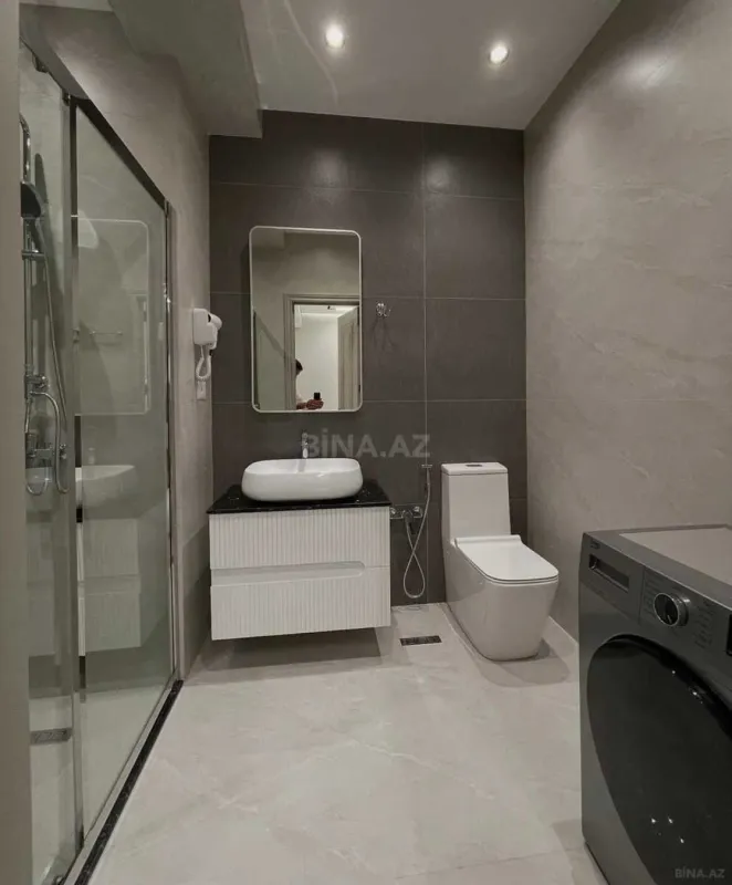 Satılır 2 otaqlı mənzil 65 m²