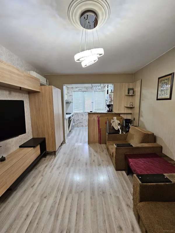 Satılır 2 otaqlı mənzil 35 m²