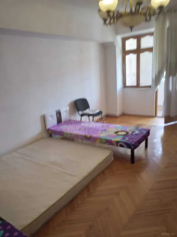 Satılır 2 otaqlı mənzil 70 m²